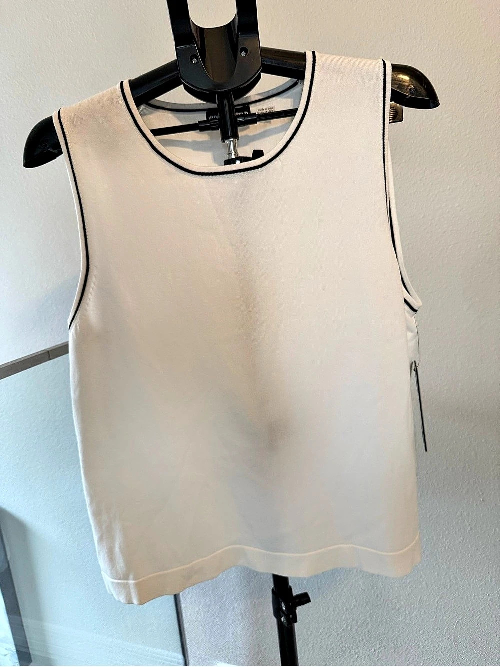 Karl Lagerfeld Trim Scoop-Neck Sleeveless Knit Tank